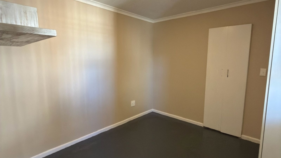1 Bedroom Property for Sale in Van Der Stel Western Cape